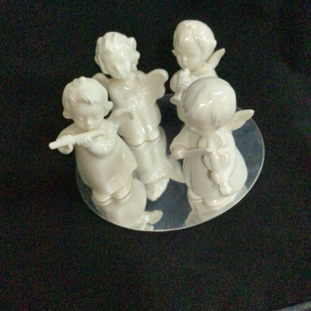 4 Vintage Porcelain Cherub Angel Band, Sacrart Line by Goebel, Putti, has a chip